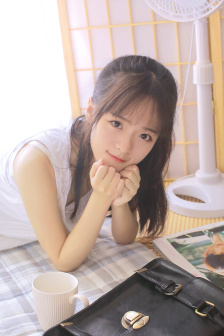 白丝班长被弄得娇喘不停